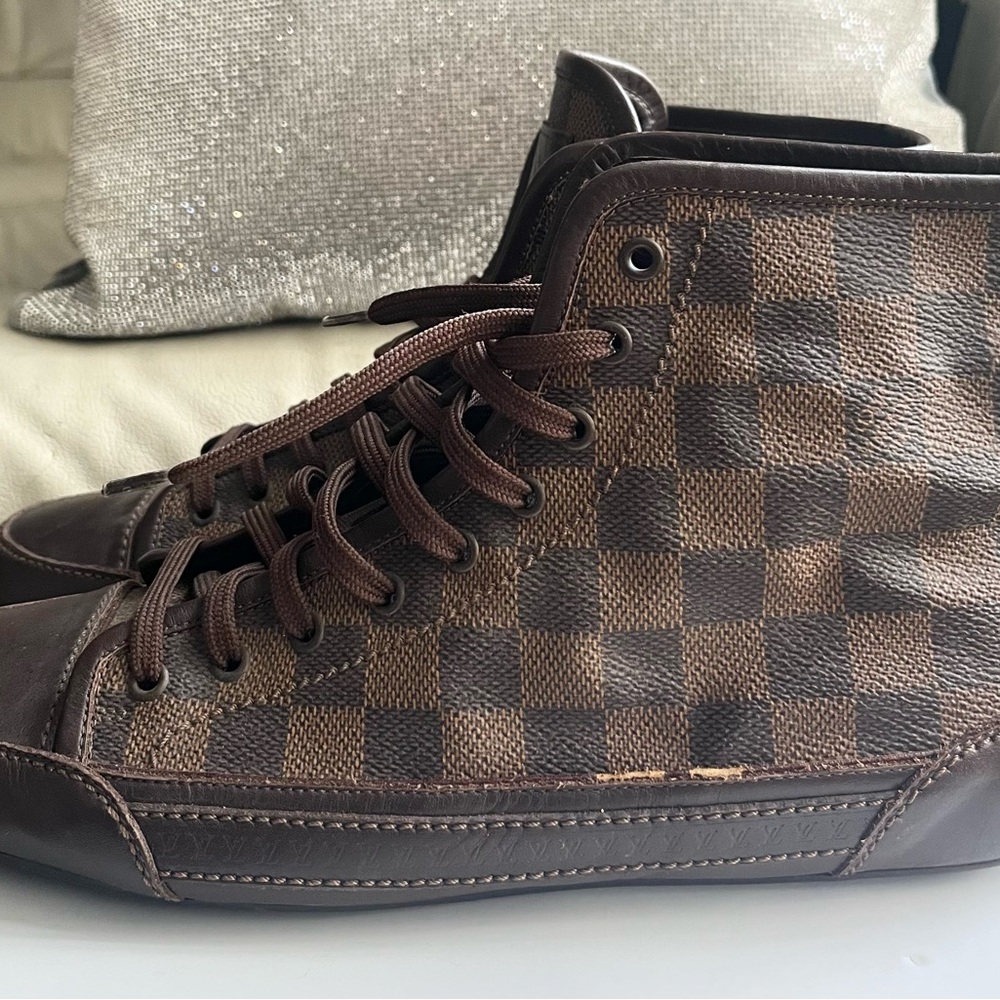 Authentic LV Damier leather High-Top Sneakers - Picture 3 of 10